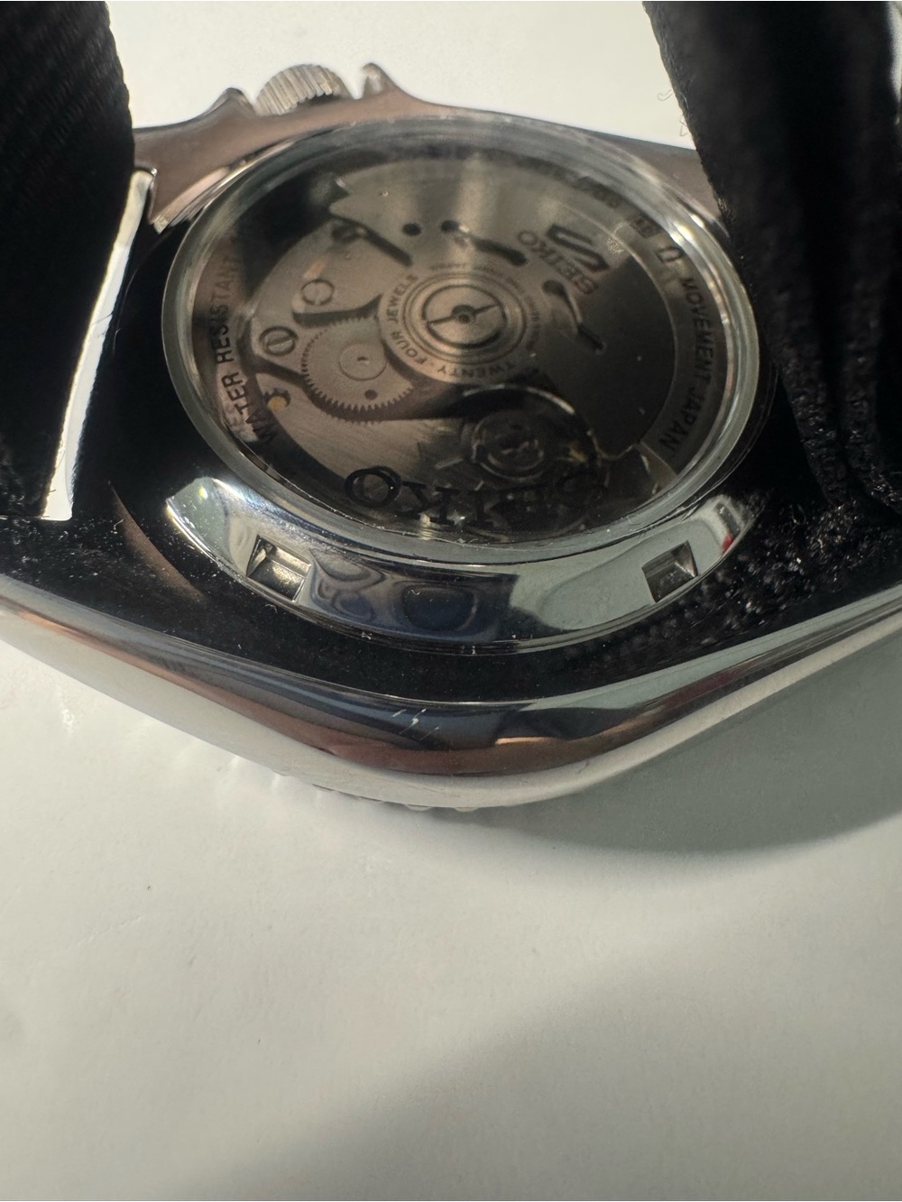 #140 Seiko Black Automatic Diver Watch - Picture 5 of 7